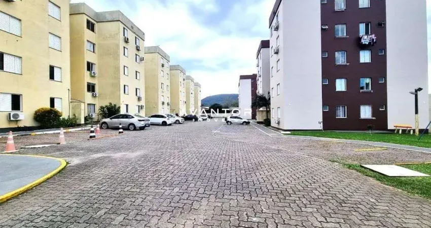 Apartamento de 2 dormitórios, sala de estar e estacionamento no bairro camobi em