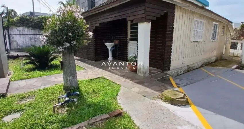 Casa De 4 Dormitórios, Sala De Estar, Banheiro Social, Cozinha, Área De Serviço,