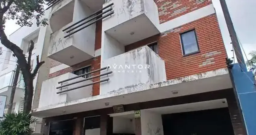 Apartamento Central de 2 dormitórios, semi mobiliado, sala de estar, banheiro so
