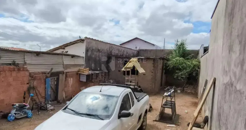 Terreno à venda no bairro Jardim Residencial Regina Bastelli