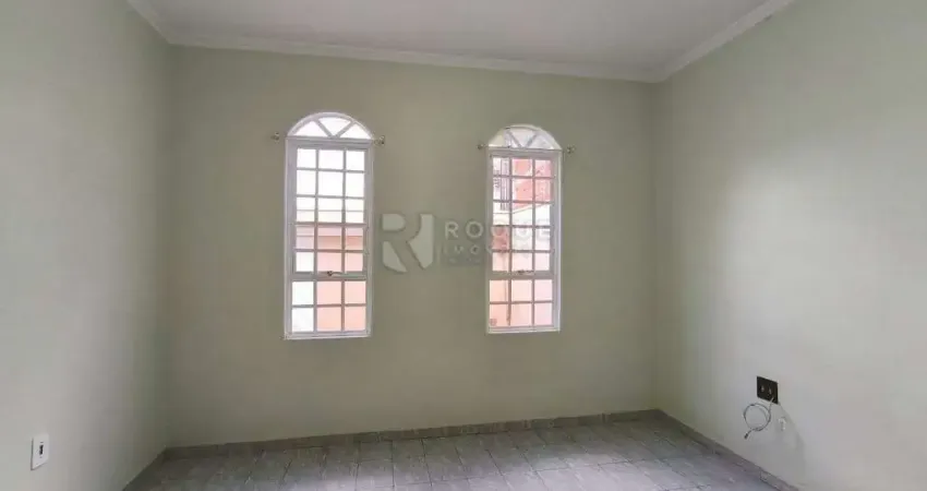 Casa Residencial à venda no bairro Jardim Residencial Dona Santina Paroli Peccinini