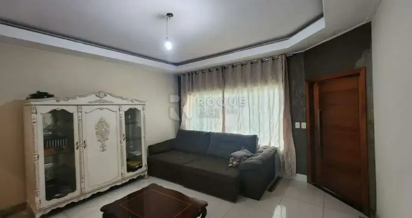 Casa em condomínio à venda no bairro Parque Residencial Roland 2