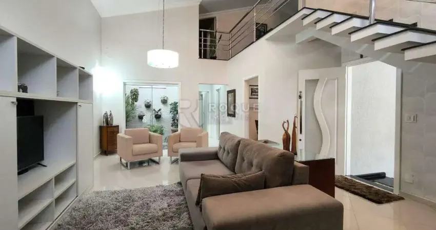 Casa em condomínio a 5 minutos do centro da cidade.