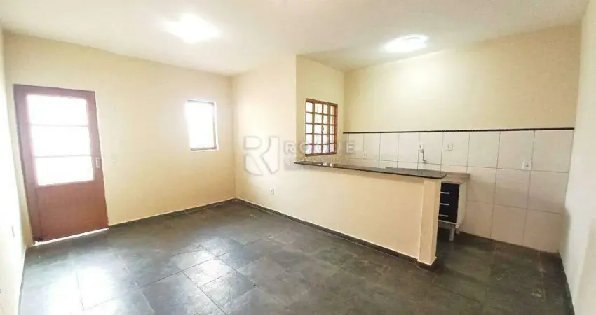 Casa Residencial à venda no bairro Parque Residencial Aeroporto