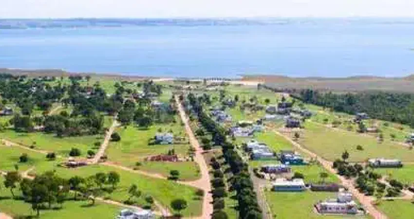 Terreno em condomínio à venda no bairro Riviera de Santa Cristina I