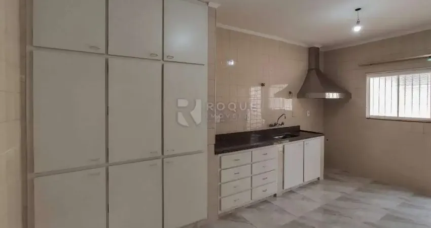 Casa com 3 quartos à venda na Vila São João, Limeira 