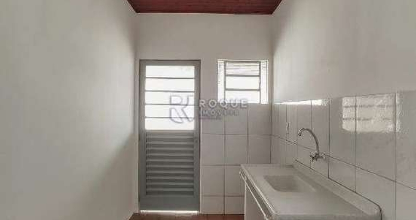 Casa à Venda – 2 Quartos | Sala | Cozinha | Garagem