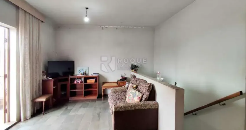 Casa Residencial/ Comercial à venda na Vila Castelar