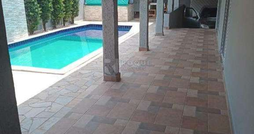 Casa Residencial à venda, 2 quartos, 2 vagas, piscina.