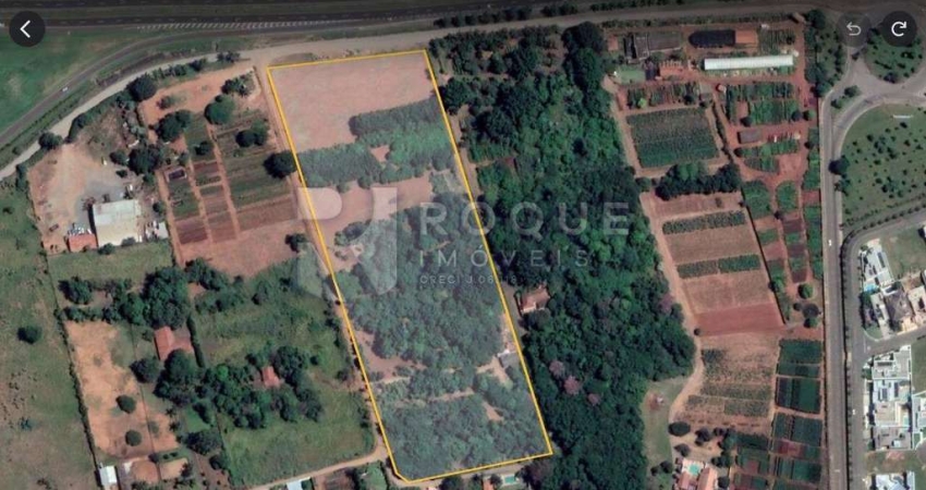 Terreno à venda no Bairro Parronchi, Limeira 