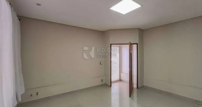 Casa Comercial à venda no bairro Vila Claudia