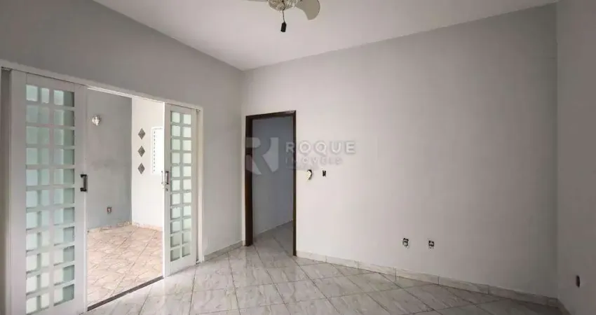 Casa Residencial à Venda em Jardim Residencial Guimarães, Limeira - 3 Quartos, 2 Vagas