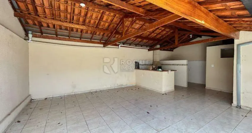 Casa com 3 quartos para alugar na Vila São Luiz, Limeira