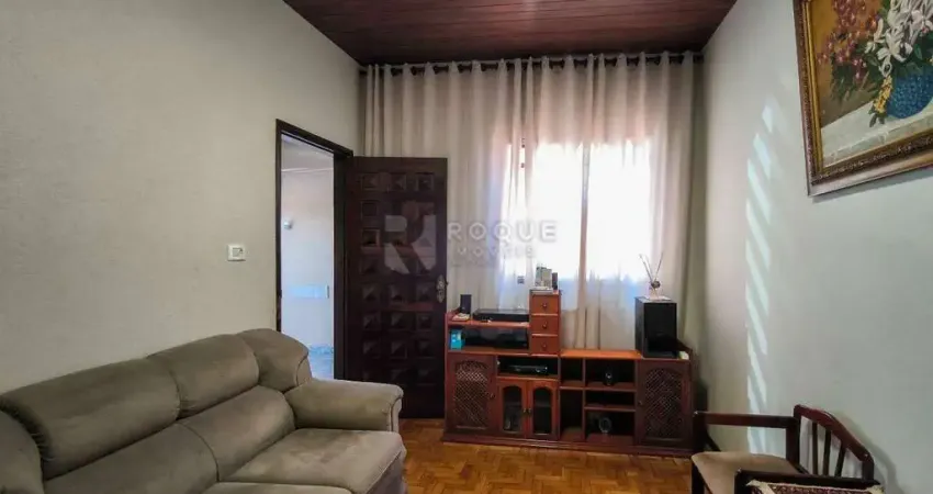 Casa Residencial com 3 Dormitórios, 3 Vagas e Área Privativa em Vila Cláudia, Limeira