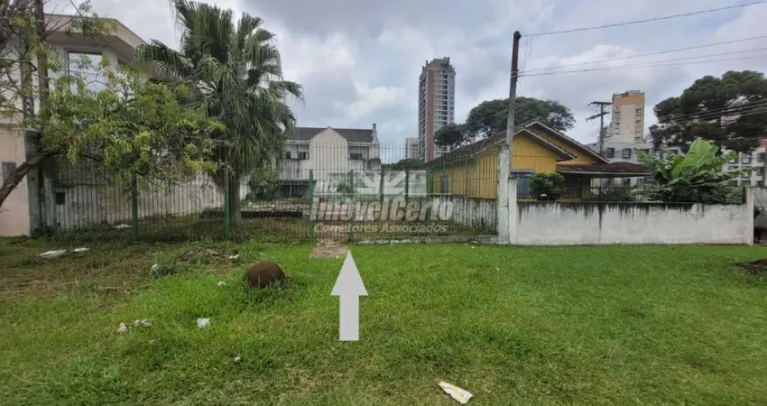 Terreno à venda na Rua Mário Chalbaud Biscaia, 667, Novo Mundo, Curitiba