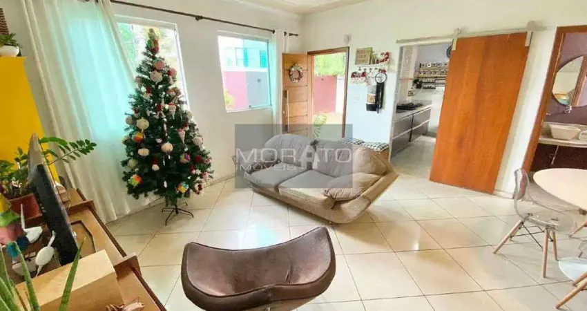 Casa com 3 quartos à venda na Rua Oslo, --, Trevo, Belo Horizonte