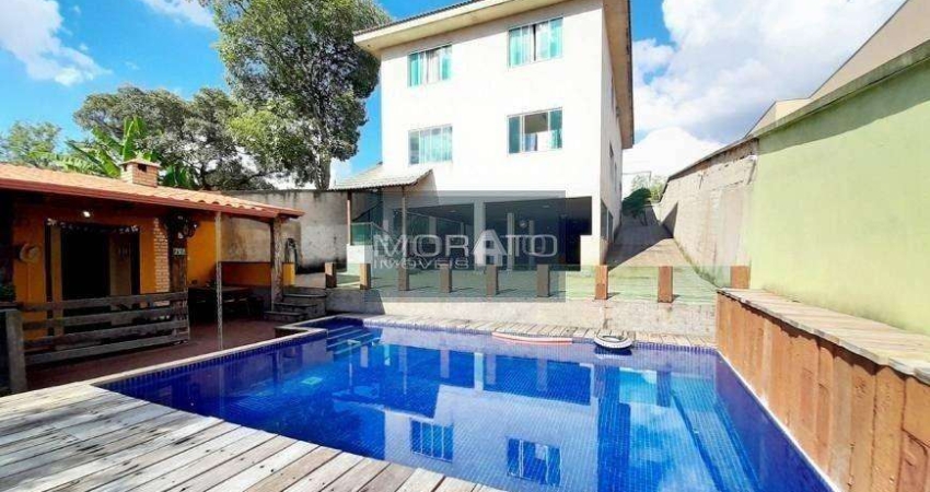 Casa à venda, 4 quartos, 1 suíte, 4 vagas, Trevo - Belo Horizonte/MG
