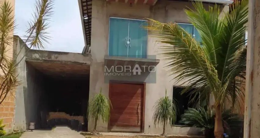 Casa 3 Quartos, Suíte, 8 Vagas, no Bairro Tropical