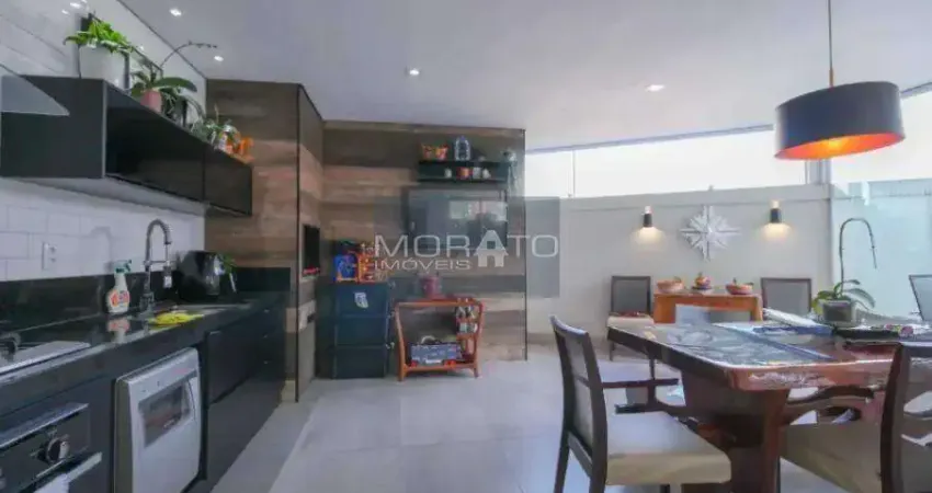 Área Privativa 4 Quartos, 3 Suítes, 6 Vagas de Garagem, no Bairro Liberdade.