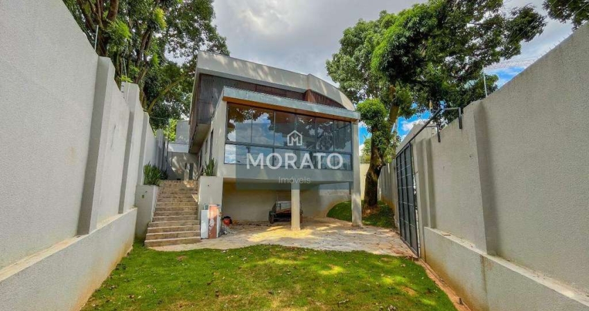 Casa com 4 Suítes, 4 Vagas de Garagem, no Bairro Liberdade, Belo Horizonte