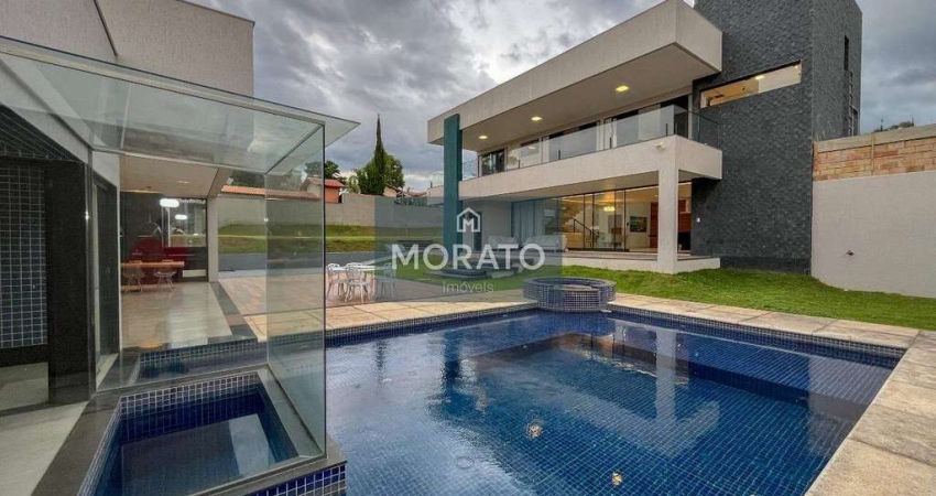 Casa no condomínio Aldeias do Lago com 5 quartos, 8 vagas, Esmeraldas, MG