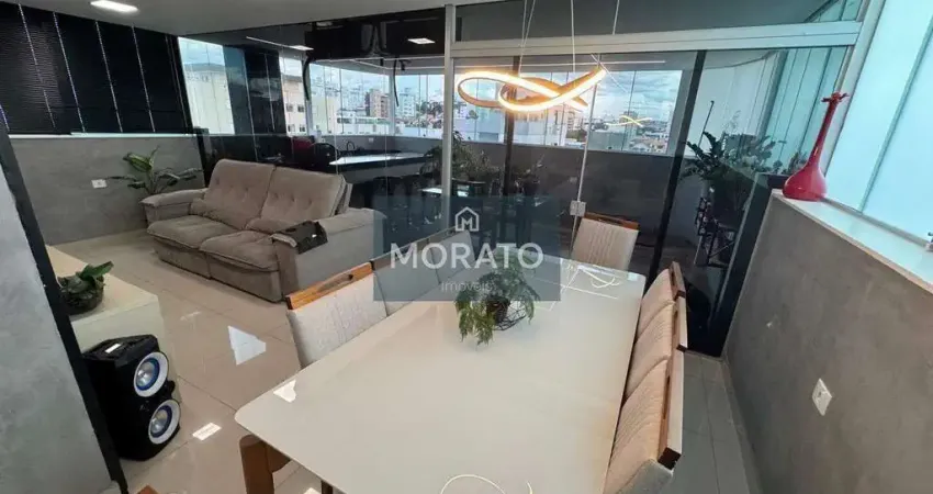 Cobertura 4 Quartos com elevador, 2 Suítes e 4 Vagas de garagem, no bairro Castelo