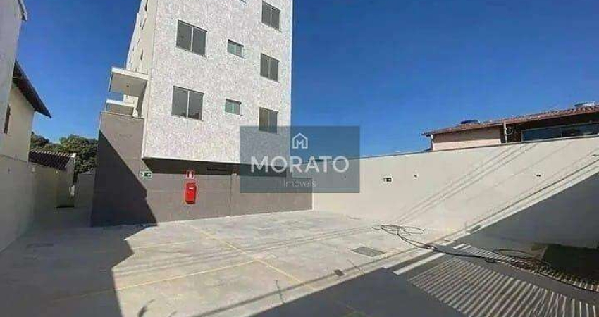 Área Privativa 02 quartos, 1 Vaga de Garagem no Bairro Copacabana