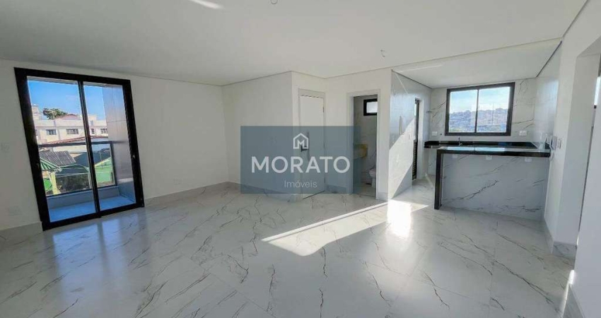 Apartamento com 3 quartos sendo 1 suíte com 2 vagas de garagem no bairro Santa Amélia.