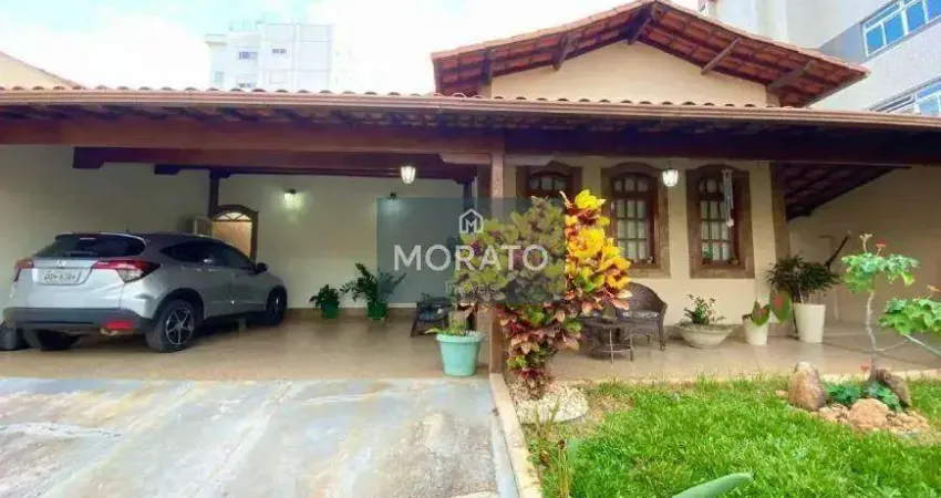 Casa à venda com 4 quartos e 4 vagas no bairro Castelo