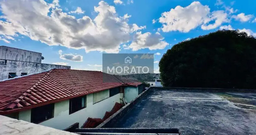 Casa com 3 quartos sendo 1 suíte com 3 vagas de garagem no bairro eldorado.