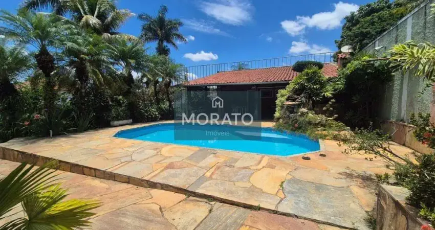 Casa à venda com 5 quartos, 3 banheiros, 1 suíte e 5 vagas de garagem no bairro bandeirantes, em belo horizonte/mg.