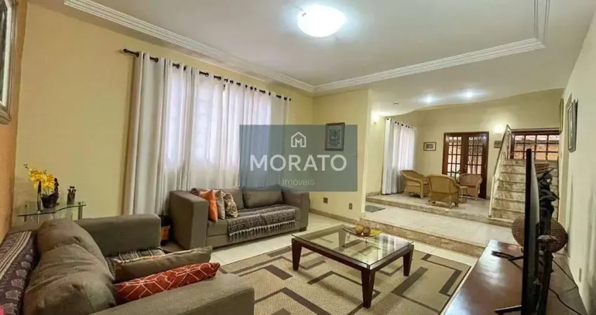 Casa com 3 quartos sendo 1 suíte com 4 vagas de garagem no bairro palmares.