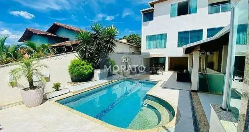 Casa com 4 quartos sendo 3 suítes com 4 vagas de garagem no bairro santa mônica.