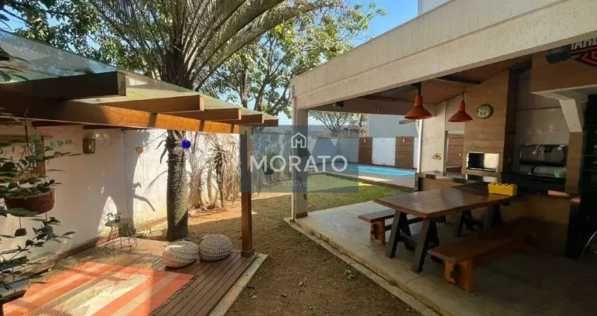 Casa com 4 quartos à venda na Alameda dos Pintassilgos, --, Cabral, Contagem