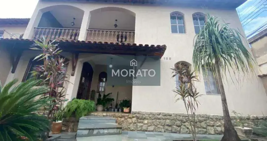 Casa com 3 quartos sendo 1 suíte com 4 vagas de garagem no bairro alípio de melo.