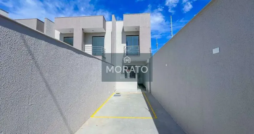 Casa com 2 quartos sendo 2 suítes com 2 vagas de garagem no bairro santa mônica.