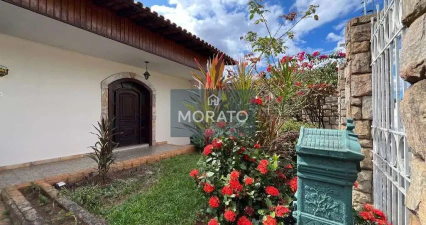 Casa com 4 quartos à venda na Rua Estoril, --, São Francisco, Belo Horizonte