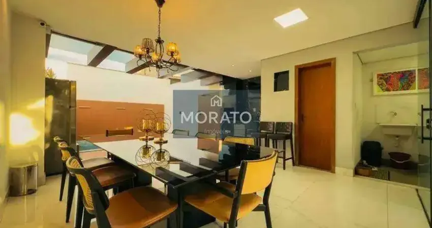 Casa moderna com 3 quartos sendo 2 suítes e 2 vagas paralelas no bairro vila clóris.