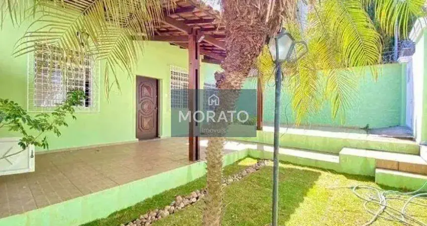 Casa linear com 4 quartos sendo 1 suíte com 2 vagas no bairro liberdade