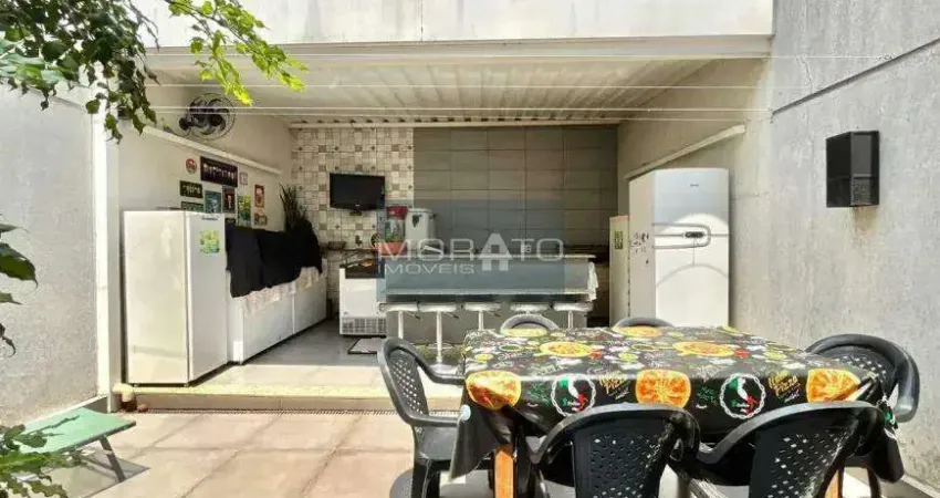 Casa geminada entrada independente 3 quartos 1 suíte 3 vagas no bairro castelo.