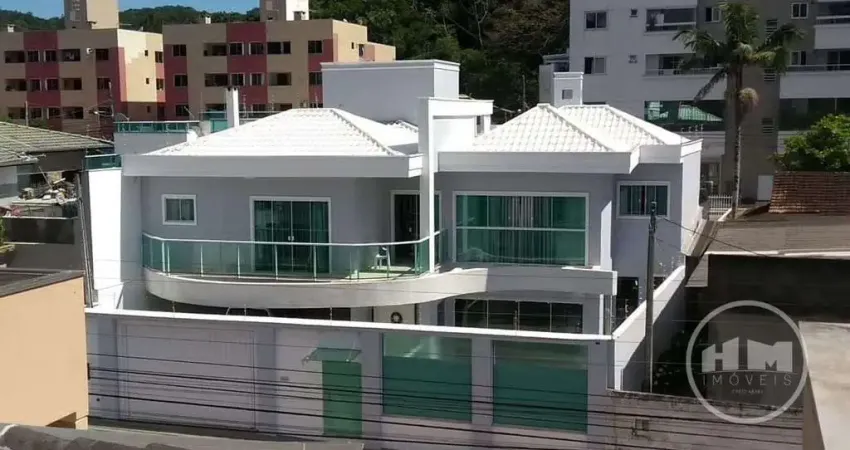 Casa com 3 quartos à venda na Rua Uruguai, 186, Nações, Balneário Camboriú