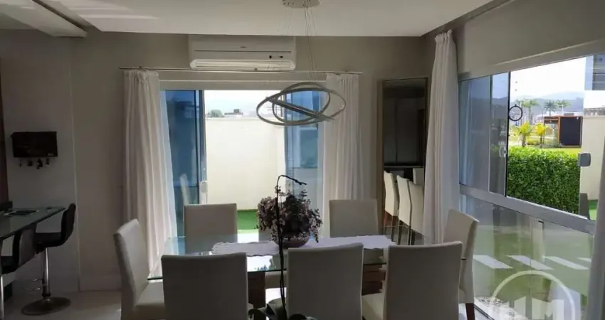 Casa em condomínio fechado à venda na Rua Ivo José Rebello, 610, Santa Regina, Camboriú