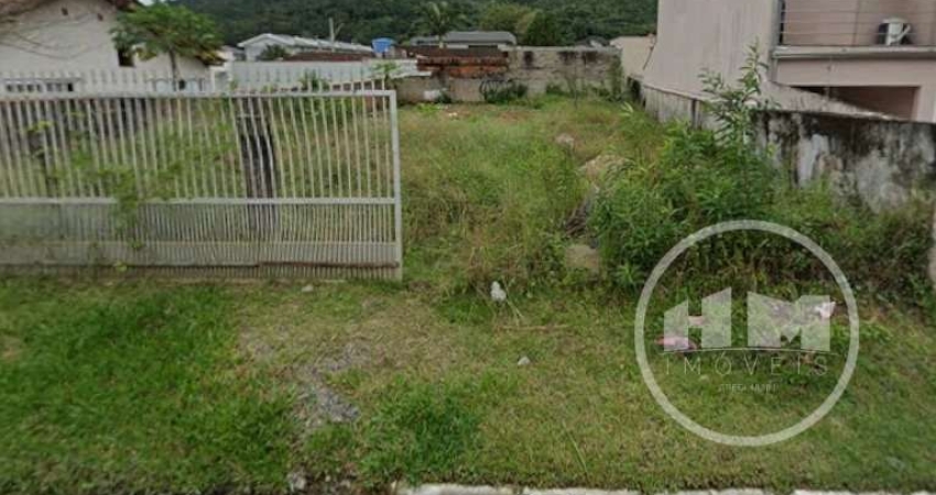 Terreno à venda na Rua Alexandre Alexius Reiser, 90, Ressacada, Itajaí