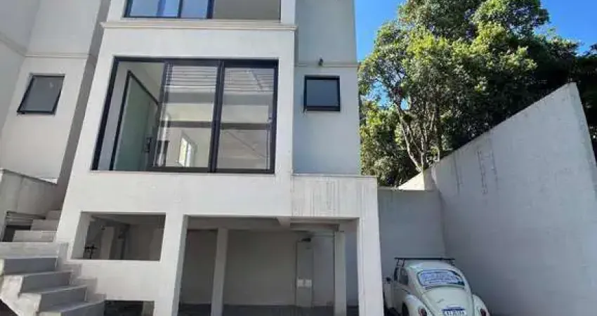 Sobrado à venda em condomínio, são francisco de assis, camboriú, sc