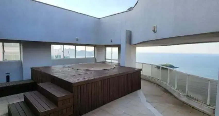 Cobertura tríplex frente ao mar. centro, balneário camboriú, sc