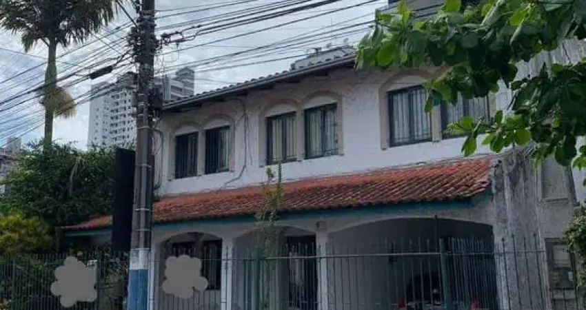 Casa duplex semi-mobiliada com 05 dormitórios no centro de balneário camboriú à venda!