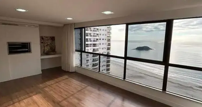 Apartamento alto padrão com 4 quartos (2 suítes) e linda vista para o mar em balneário camboriú