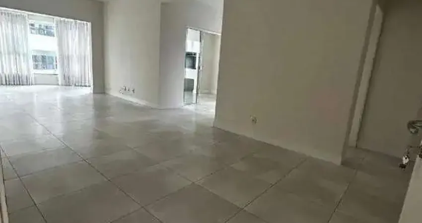 Apartamento com 3 quartos para alugar na Rua 1528, Centro, Balneário Camboriú