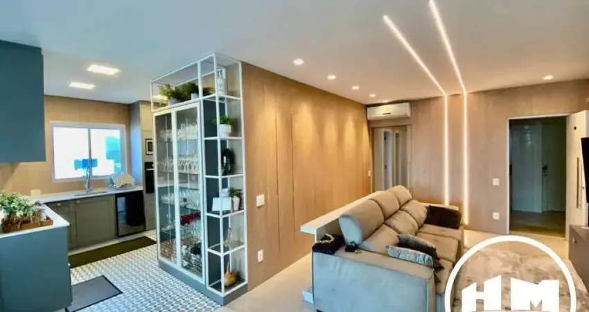 Apartamento finamente mobiliado com 3 suites e 3 vagas de garagem para locação anual