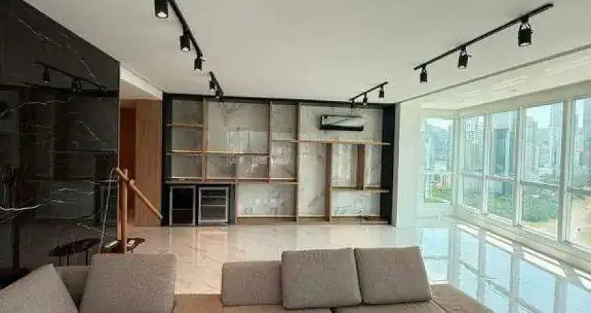 Apartamento com 3 quartos para alugar na Rua 3700, Barra Sul, Balneário Camboriú